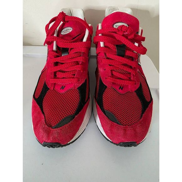 New Balance 2002R Team Red US 10 - Picture 4 of 10